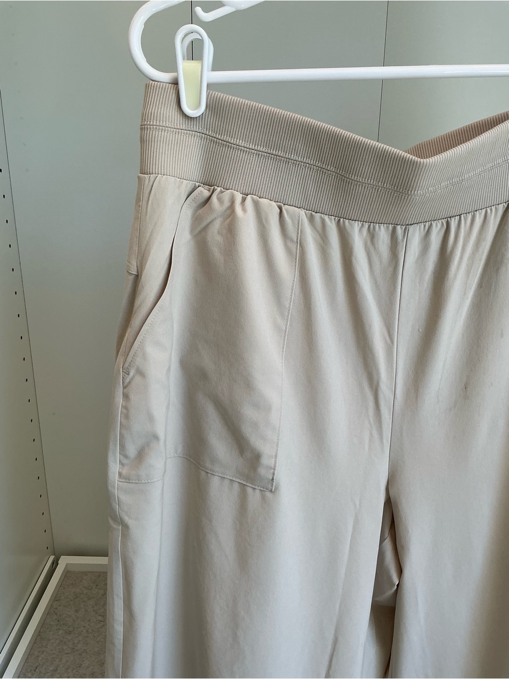 NWT Talbots T Large Wide Leg Ankle Pants Oat Travel Pull-On UPF 50 Stretch - Picture 3 of 10